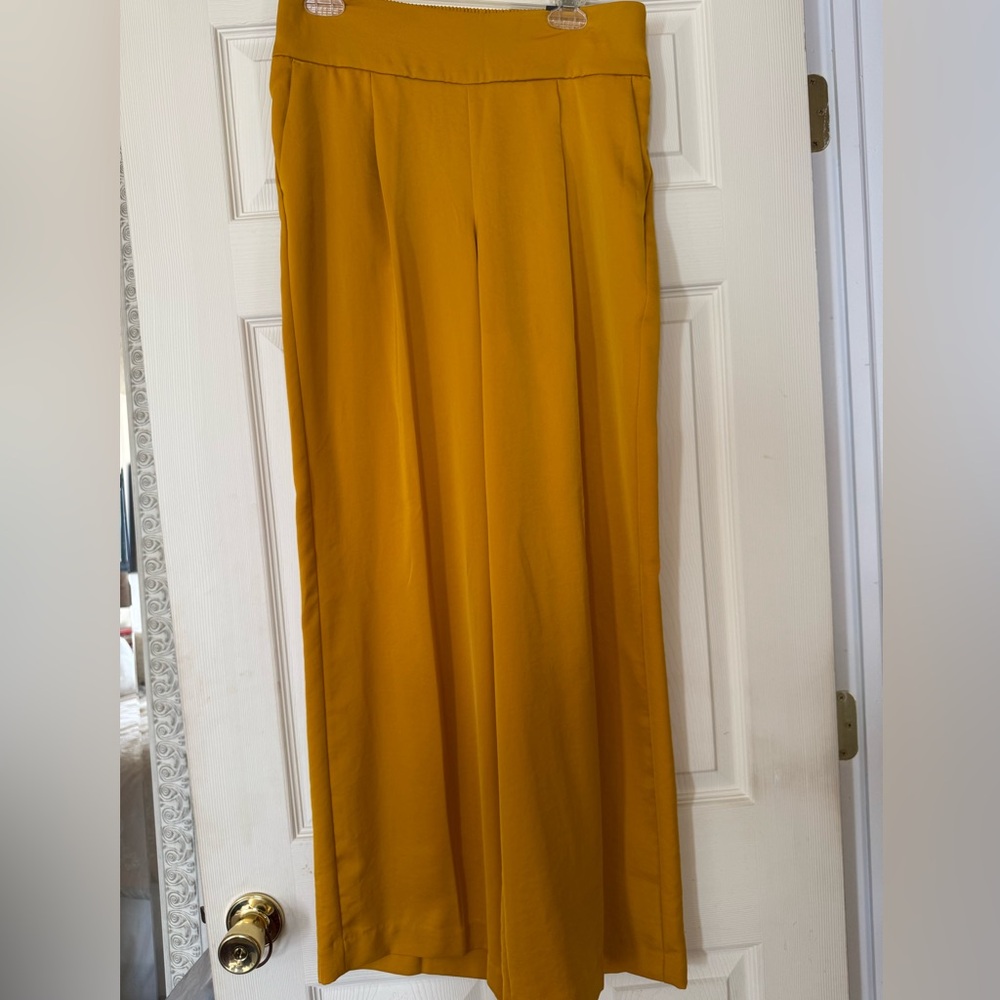EXPRESS Wide Leg Super High Rise Trousers Pants-Yellow | Size M| NWT
